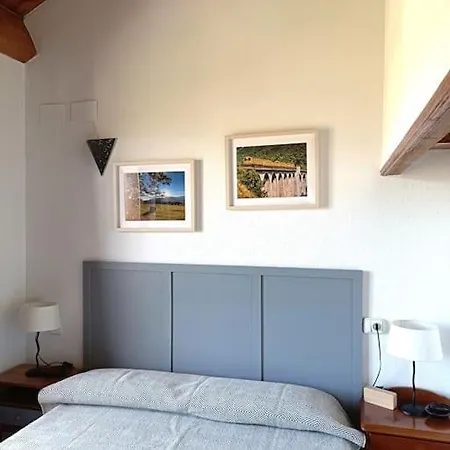Casa 3 Vents A Santa Leocadia Daire